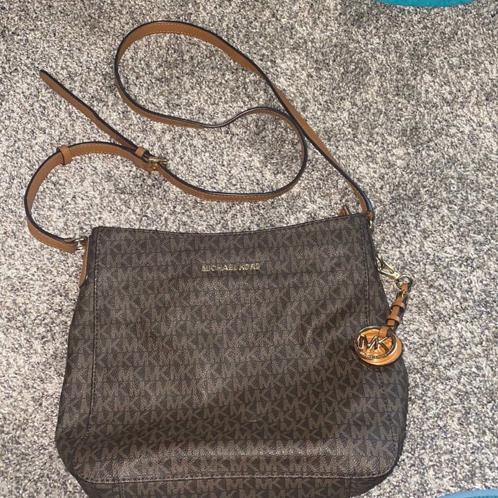 Michael kors purse